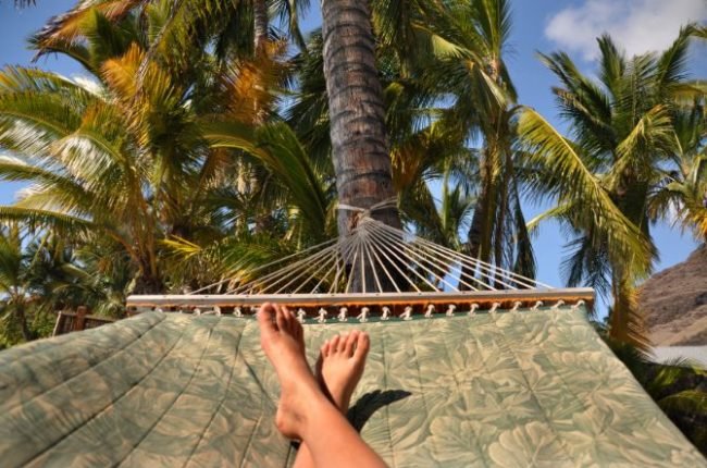 desk-kicking-back-hammock-puerto-viejo