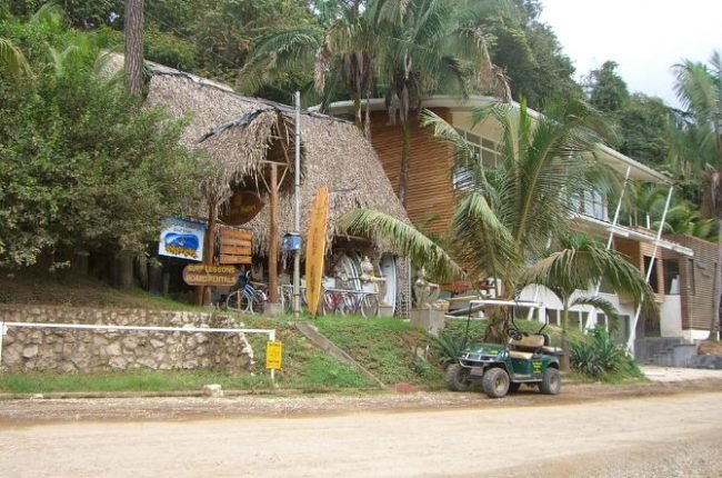 desk-nosara-town
